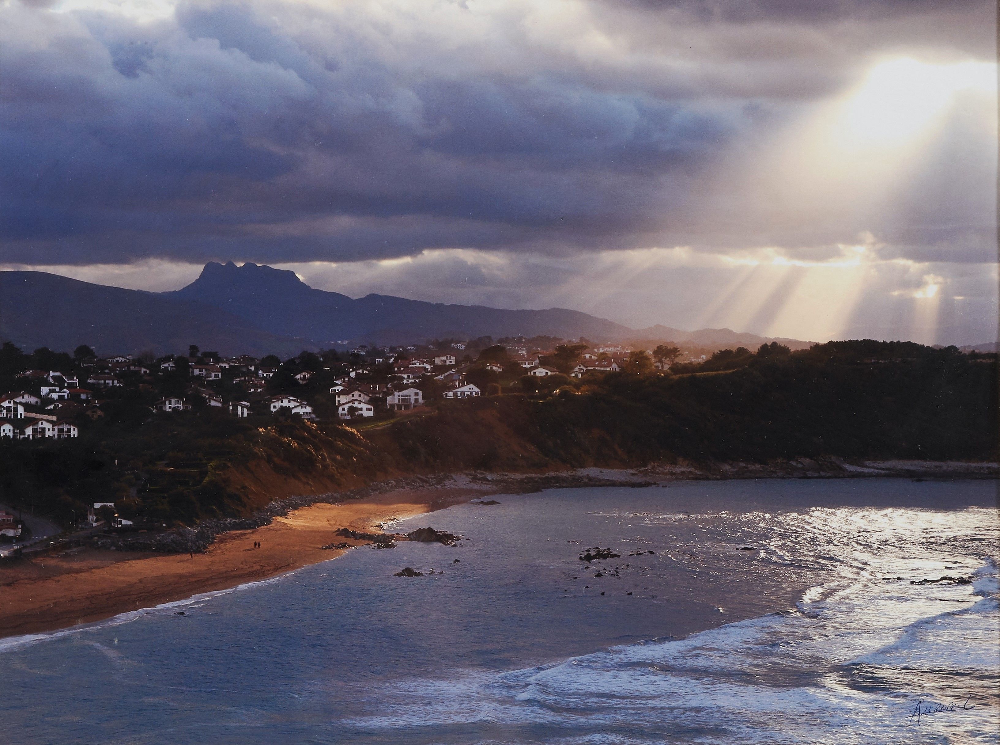 PHOTOGRAPHIE représentant une vue de la Côte...