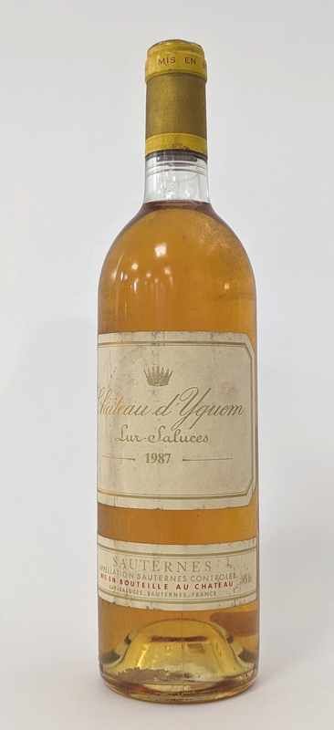 1 Blle CH. D'YQUEM 1er Cru Sup Sauternes...