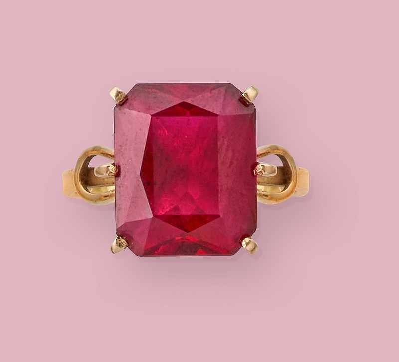 BAGUE en or (750) avec important rubis de...