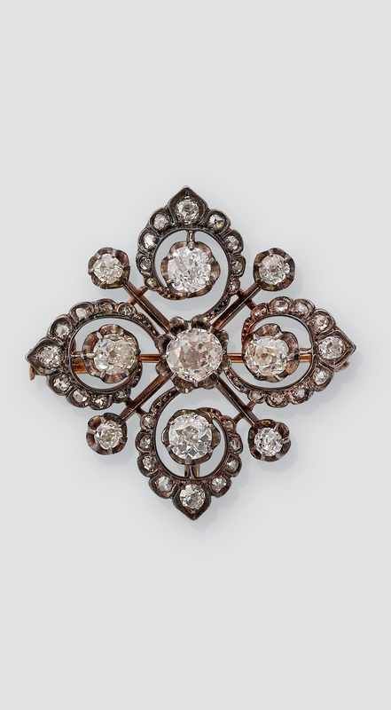 BROCHE rosace en or (750mm) et argent (800mm)...