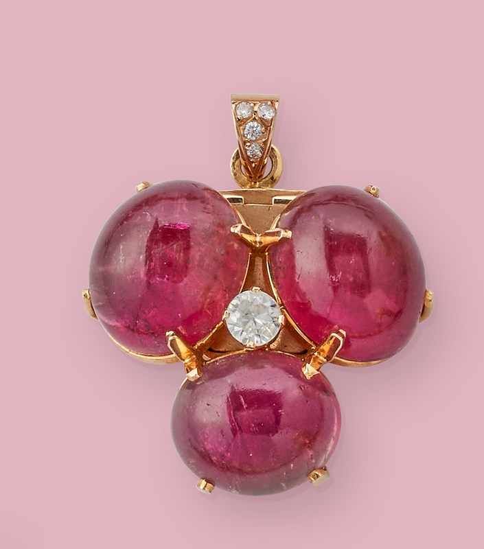 PENDENTIF (ancien fermoir) en or (750mm)...