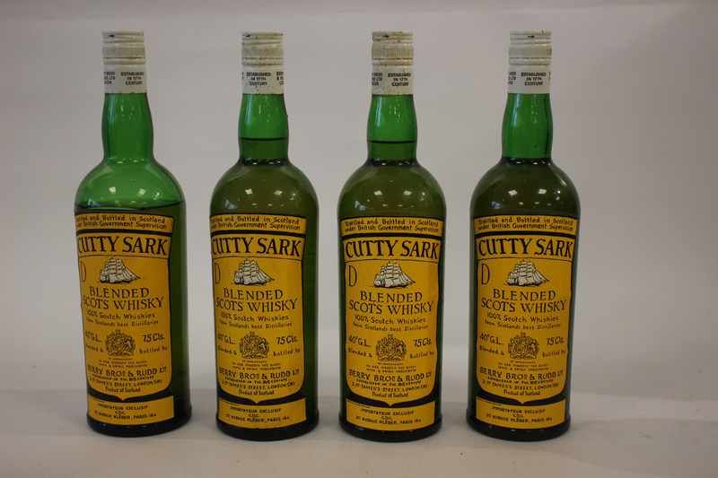 4 Blles Blended Scotch Whisky CUTTY SARK
