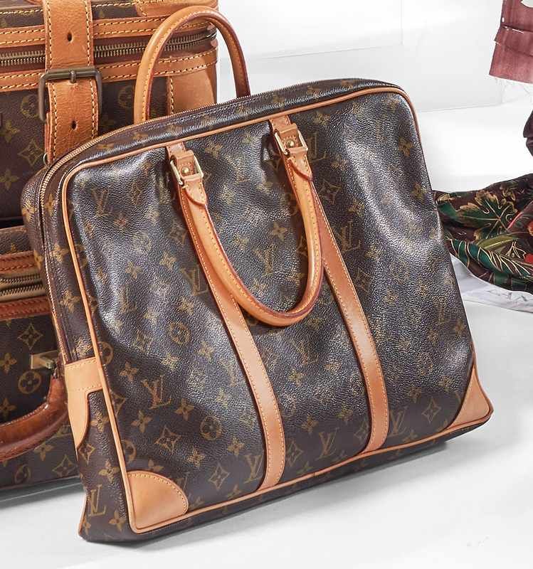 LOUIS VUITTON
