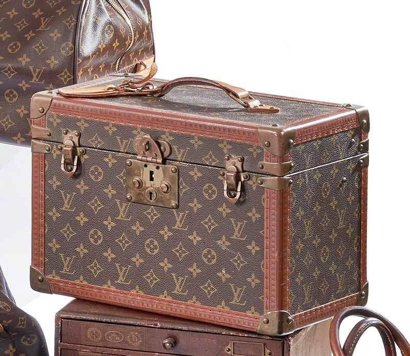 LOUIS VUITTON