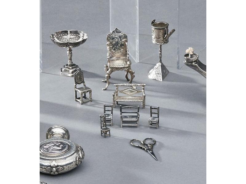LOT DE MINIATURES en argent comprenant :...