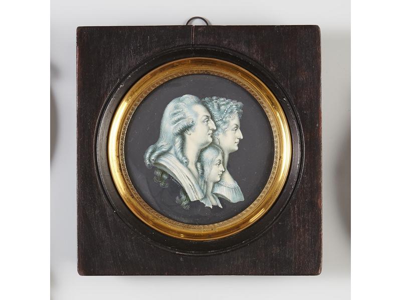 MINIATURE ronde sur ivoire en grisaille représentant...