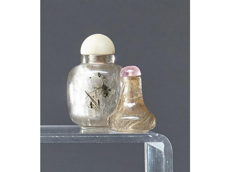 DEUX FLACONS TABATIERES balustre en quartz...
