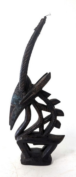 CIMIER Tiwara zoomorphe figurant une antilope...