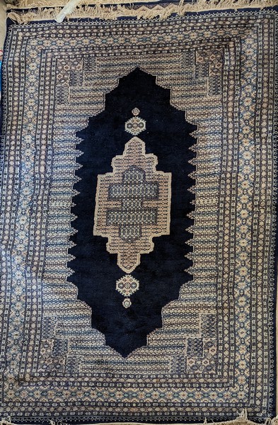 GRAND TAPIS rectangulaire en laine bleu et...