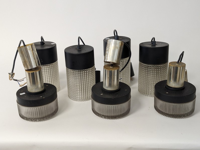 SUITE DE QUATRE SUSPENSIONS CYLINDRIQUES...
