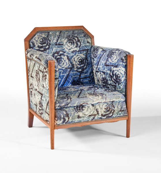 BERGERE en hêtre teinté à dossier plat à...