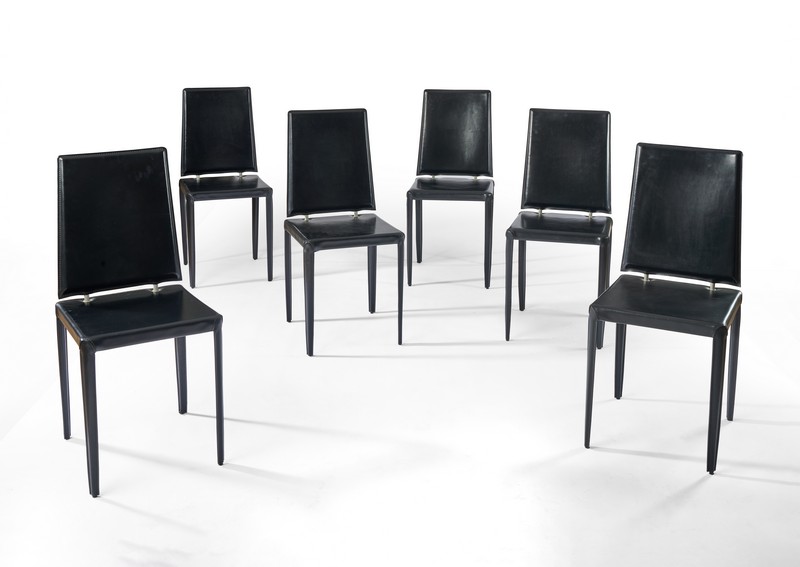 SUITE DE SIX CHAISES, modèle "Zedra", à dossier...