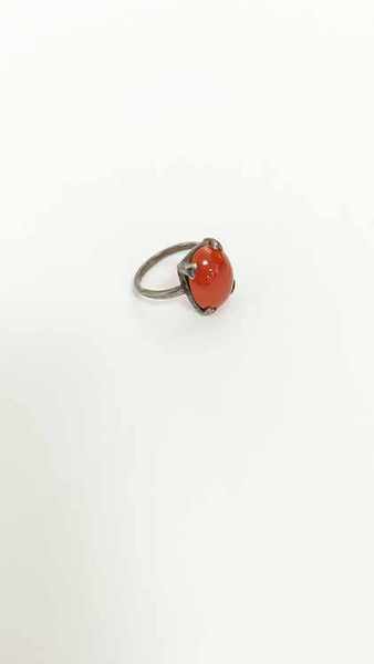BAGUE en argent (925) sertie d'un cabochon...