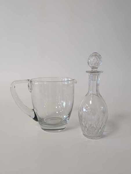 PICHET et CARAFE en cristal, modèles div...