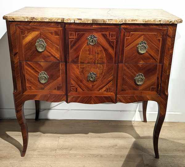 COMMODE sauteuse en bois de placage et marqueterie...