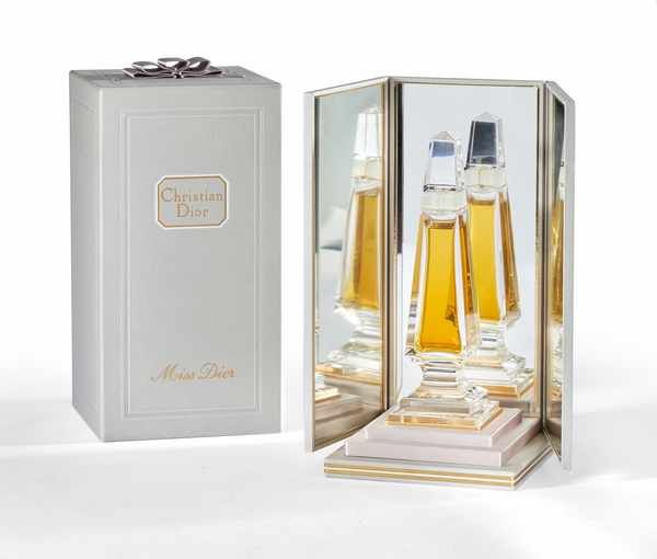 CHRISTIAN DIOR