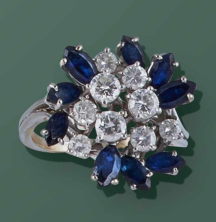 BAGUE en or gris (750) et platine, stylisant...