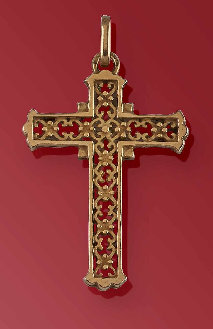 CROIX en or jaune (750) ajourée sertie de...