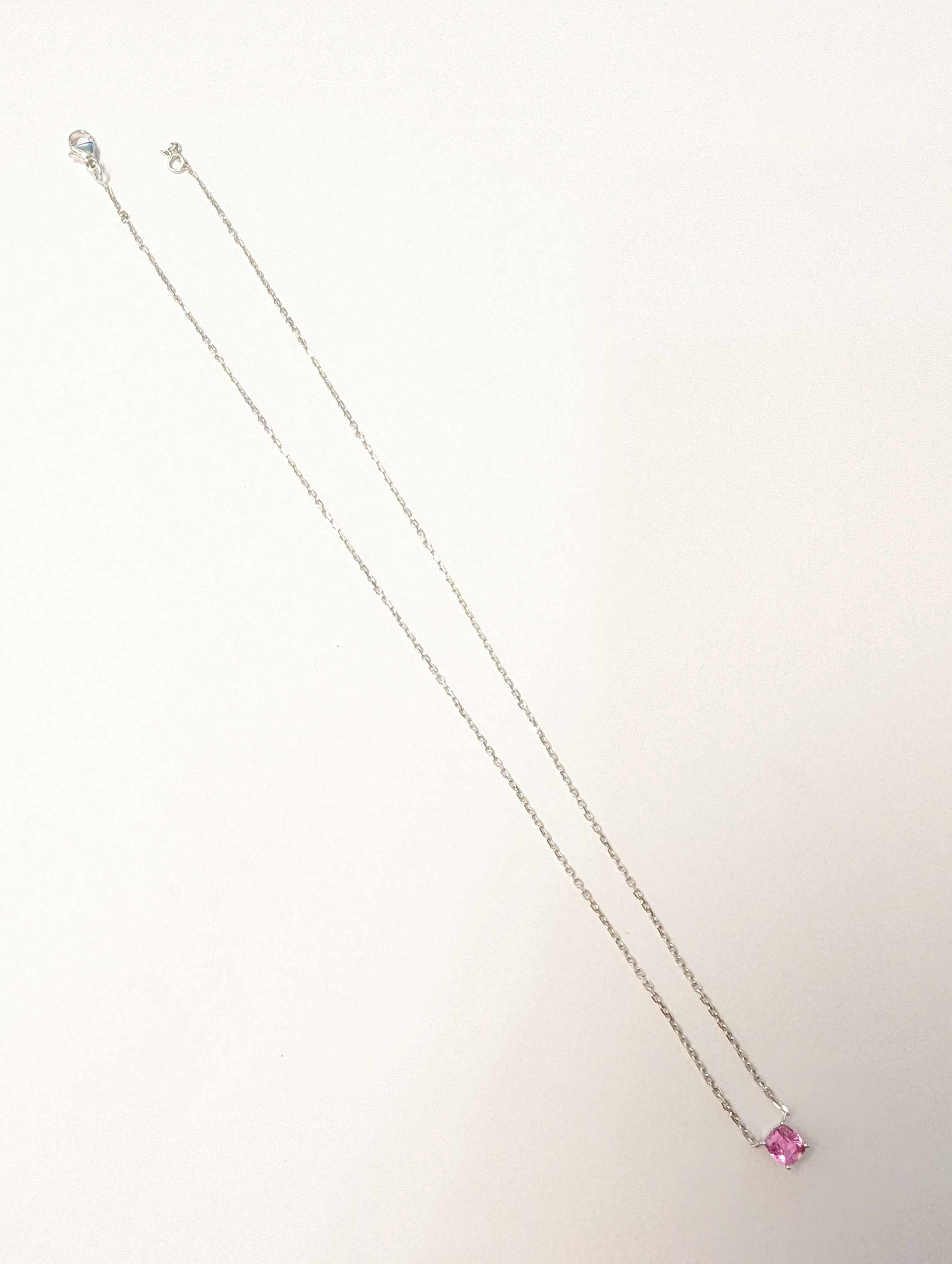 COLLIER CHAINE en or gris (750) à motif d'un...