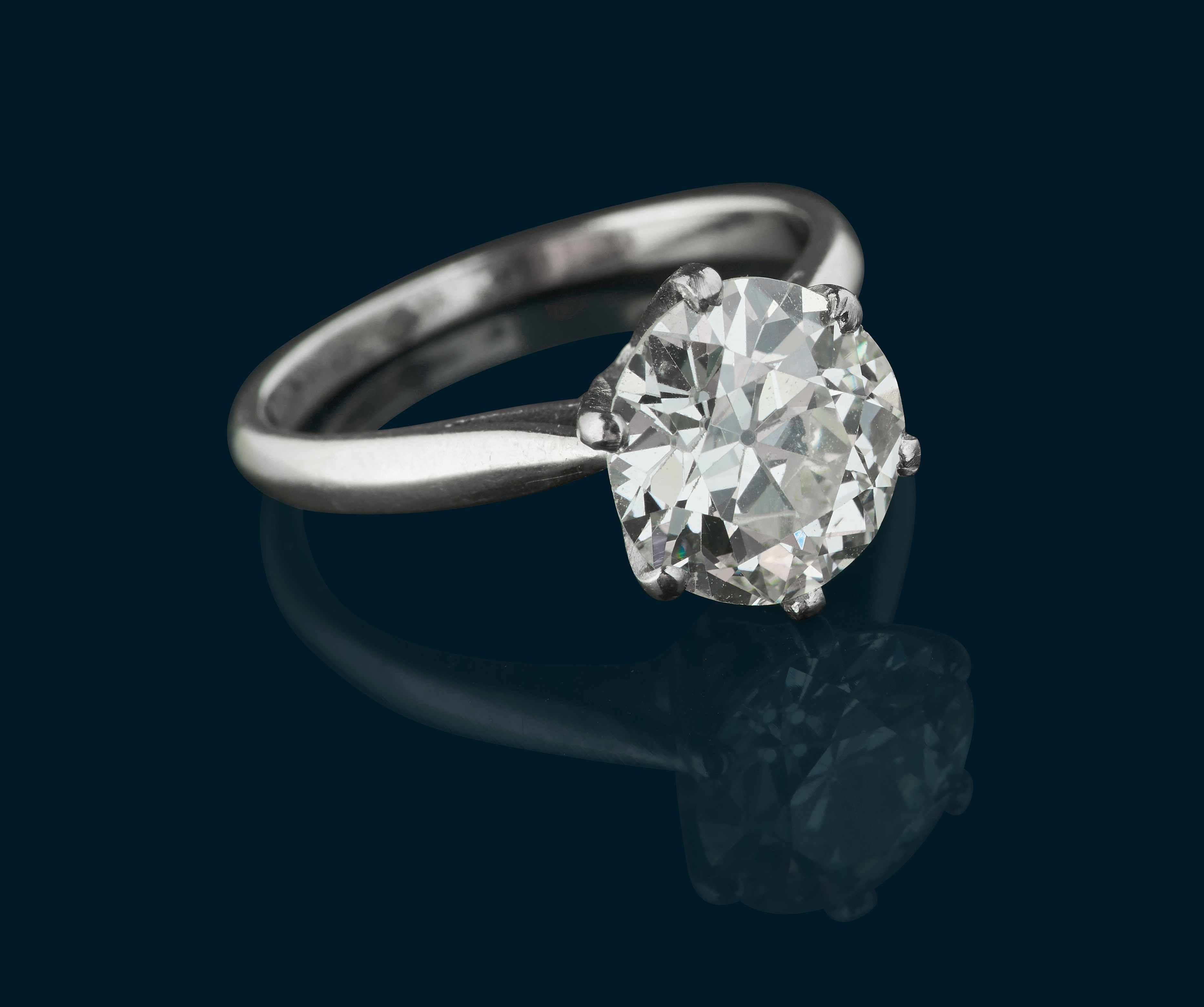 SOLITAIRE en or gris (750) et diamant taille...