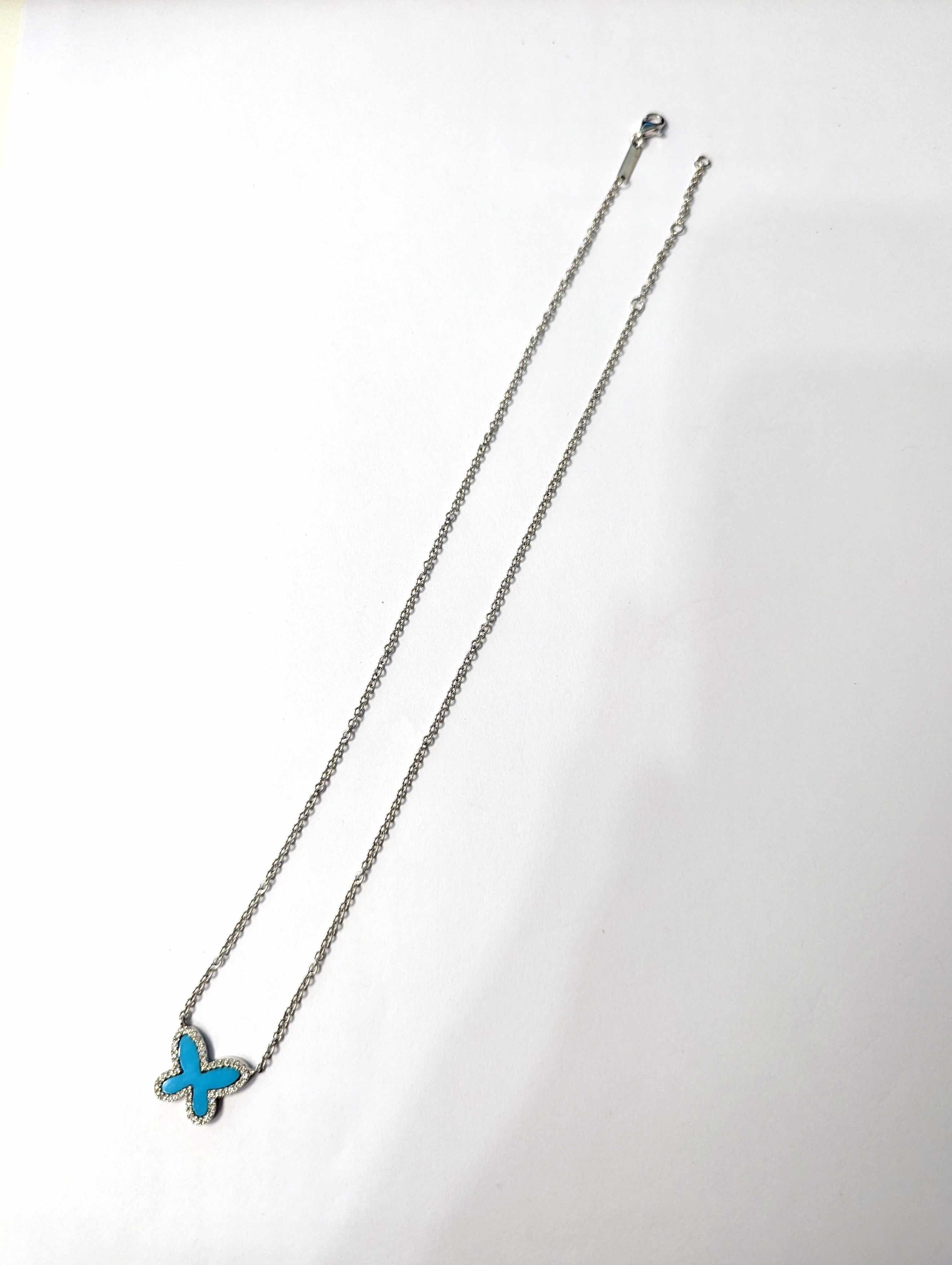 COLLIER CHAINE en or gris (750) et son motif...