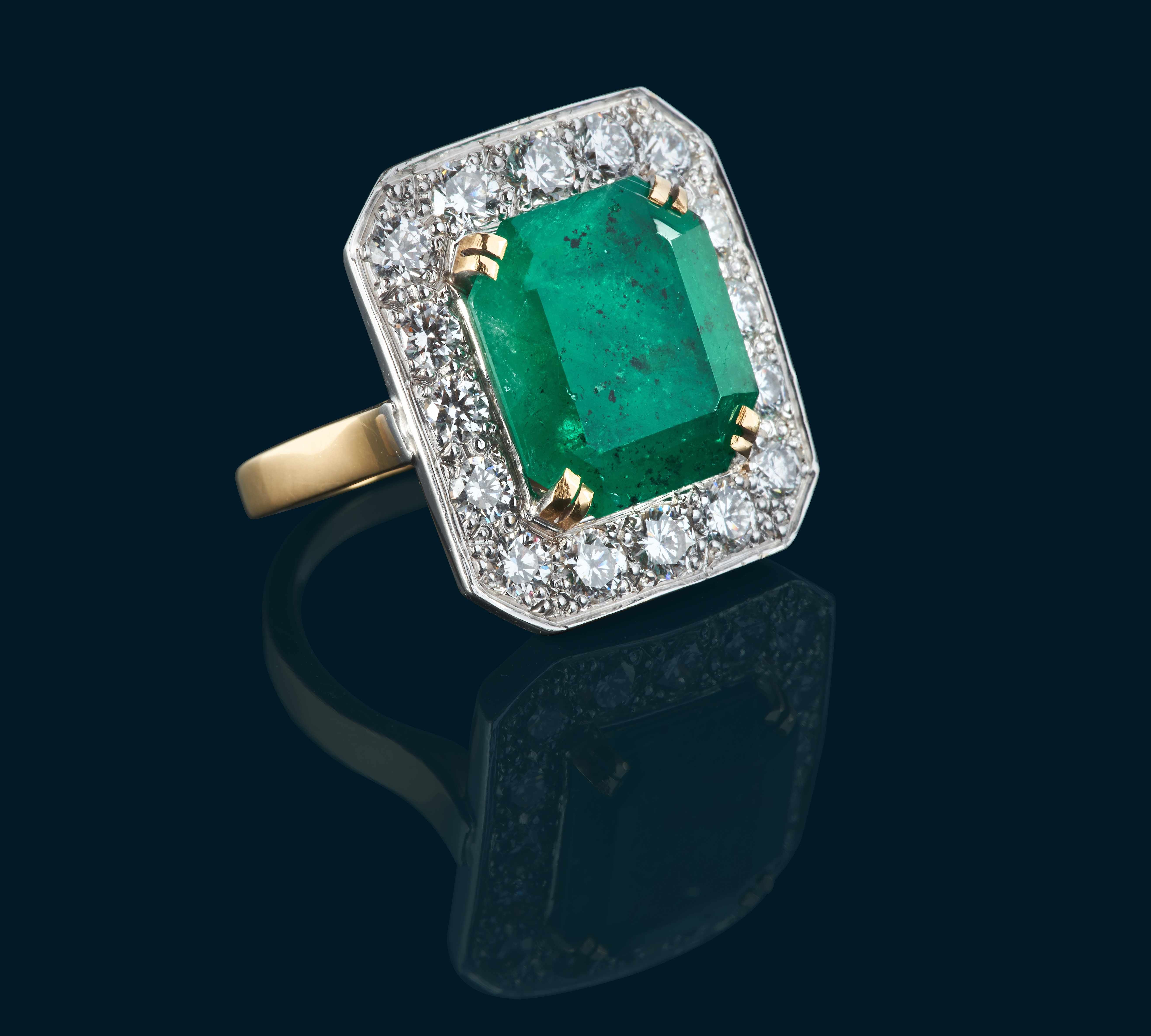BELLE BAGUE en deux tons d'or (750), plateau...