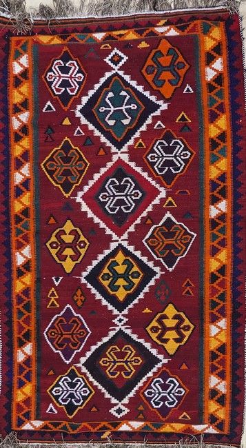 TAPIS Kilim en laine polychrome à décor de...