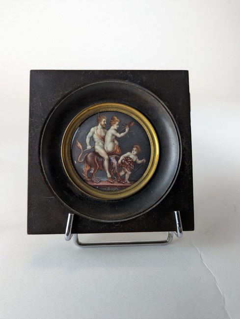 MINIATURE ronde représentant un couple sur...