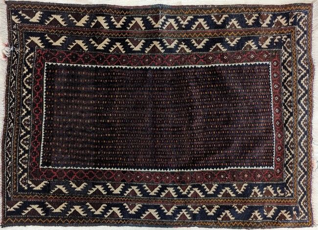 PETIT TAPIS rectangulaire en laine polychrome...