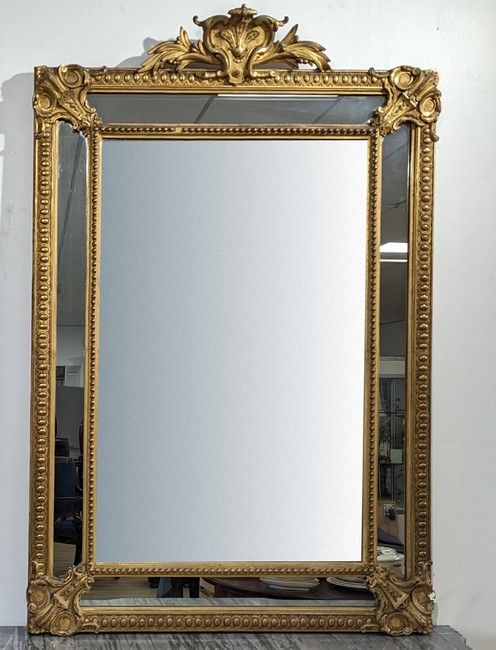 GRAND MIROIR rectangulaire à parecloses dans...