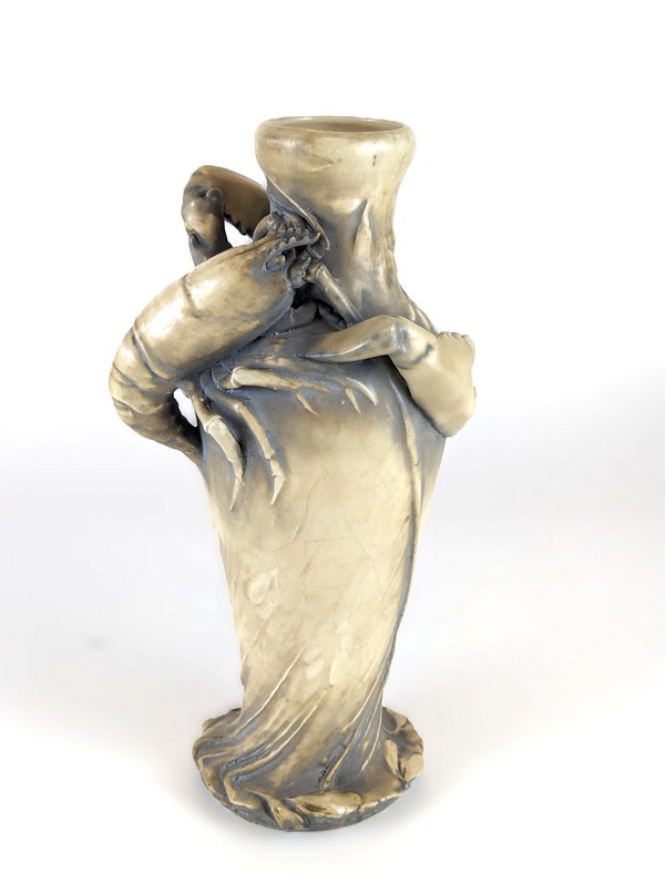 AMPHORA