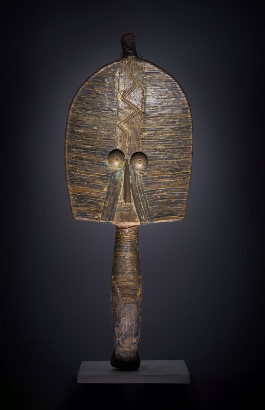 FIGURE DE GARDIEN DE RELIQUAIRE type Bwété...