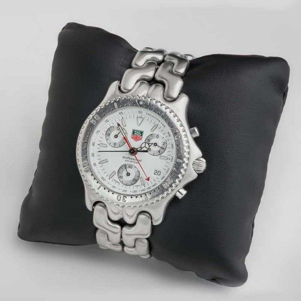 TAG HEUER