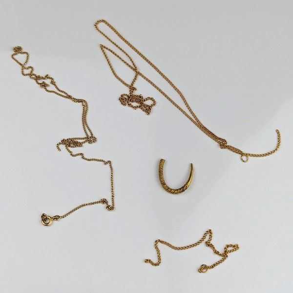 LOT DE DEBRIS DE BIJOUX en or (750).