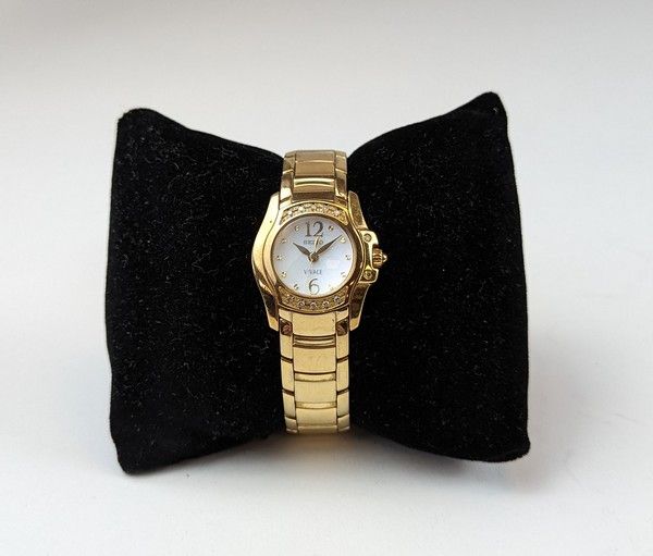 SEIKO MONTRE DE DAME acier doré. Cadran fond...