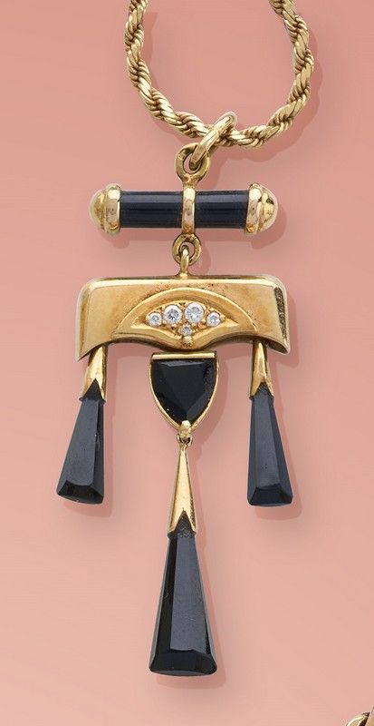 COLLIER en or (750) formé d'une chaîne torsadée...