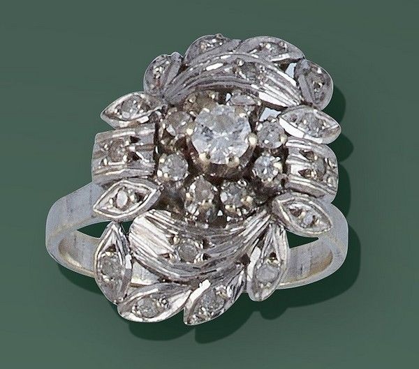 BAGUE en or gris (750) sertie de petits diamants...