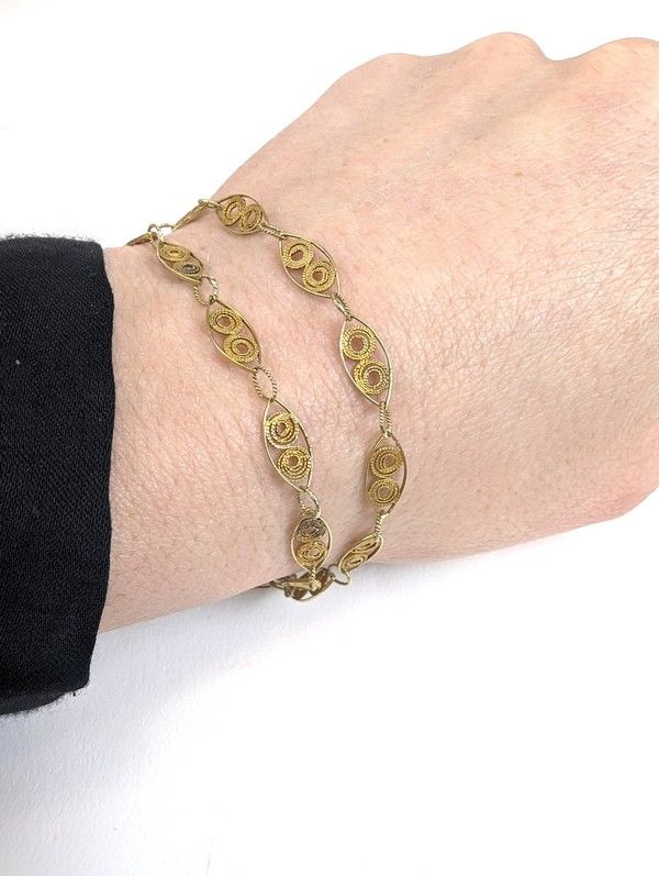COLLIER SOUPLE en or (750) à maillons navette...
