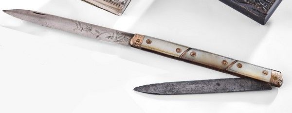 COUTEAU DE POCHE ou CANIF, à deux lames dont...