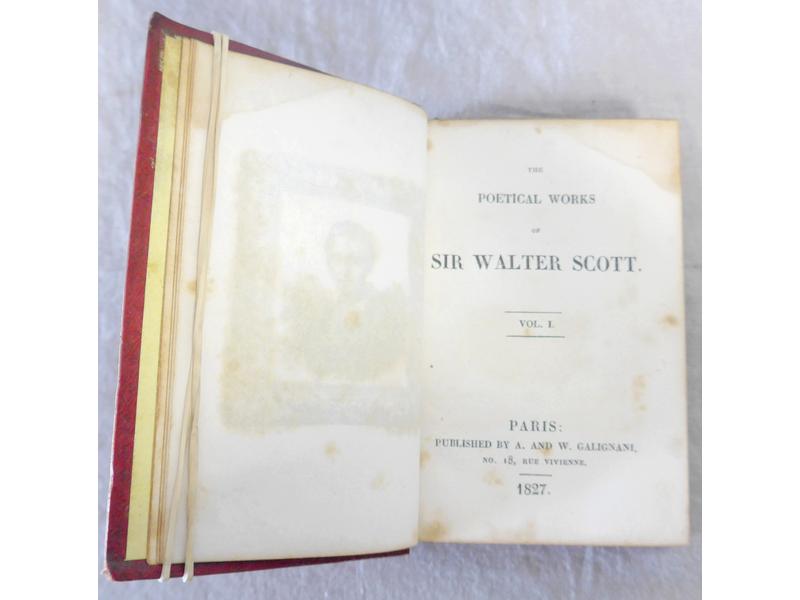 LOT de 2 volumes :