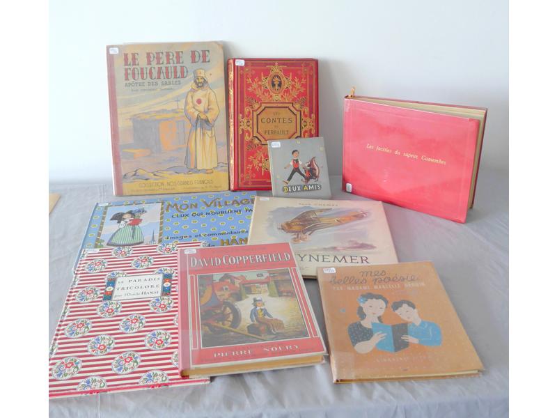 ENFANTINA : Lot de 9 vol. (formats et états...