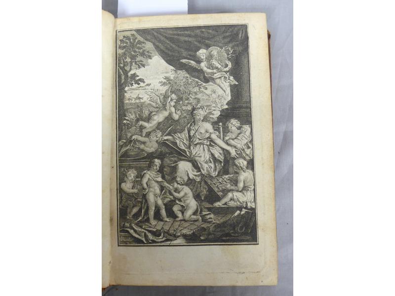 LOT de 9 volumes comprenant :
