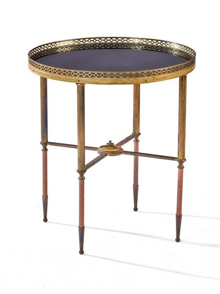 TABLE GUERIDON type bouillote, à quatre pieds...