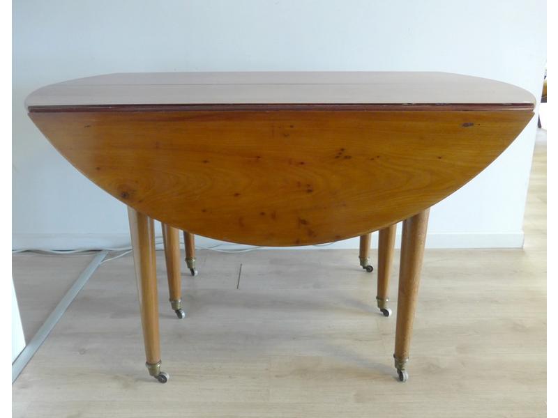 TABLE A VOLETS en acajou et placage d'acajou...