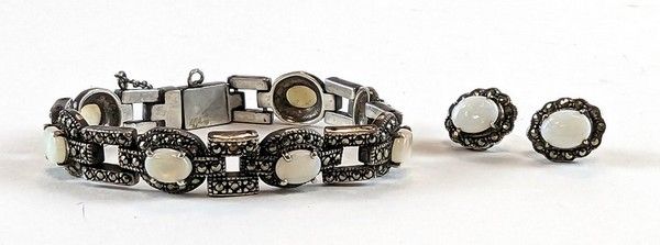 DEMI-PARURE en argent (925) comprenant un...