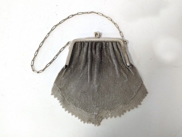 SAC A MAIN DE FEMME en maille souple en métal...