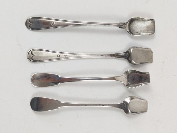 PAIRE DE PELLES A SEL en argent, modèle ...