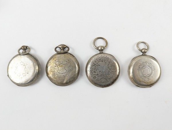 QUATRE BOÎTIERS de montres de gousset en...