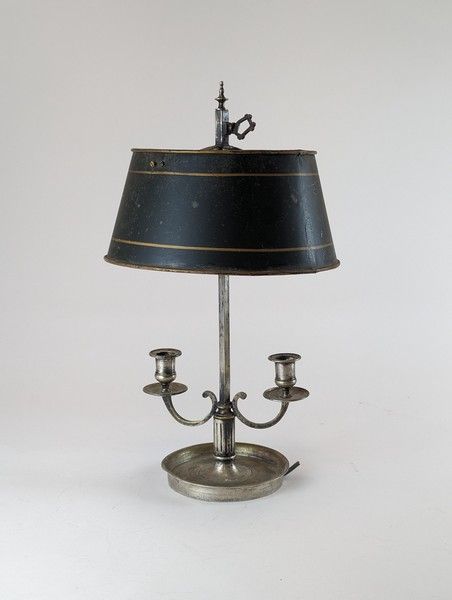 PETITE LAMPE BOUILLOTTE en bronze argenté...