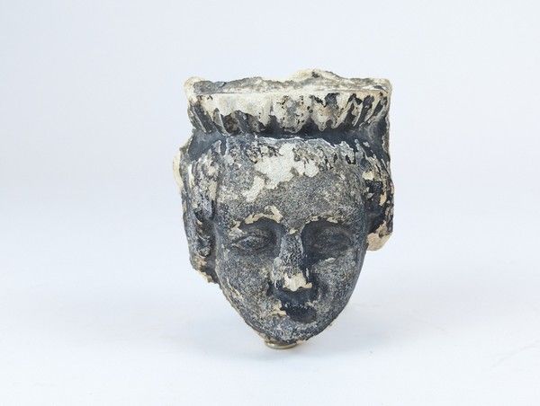 PAIRE DE VASES balustres en porcelaine à...